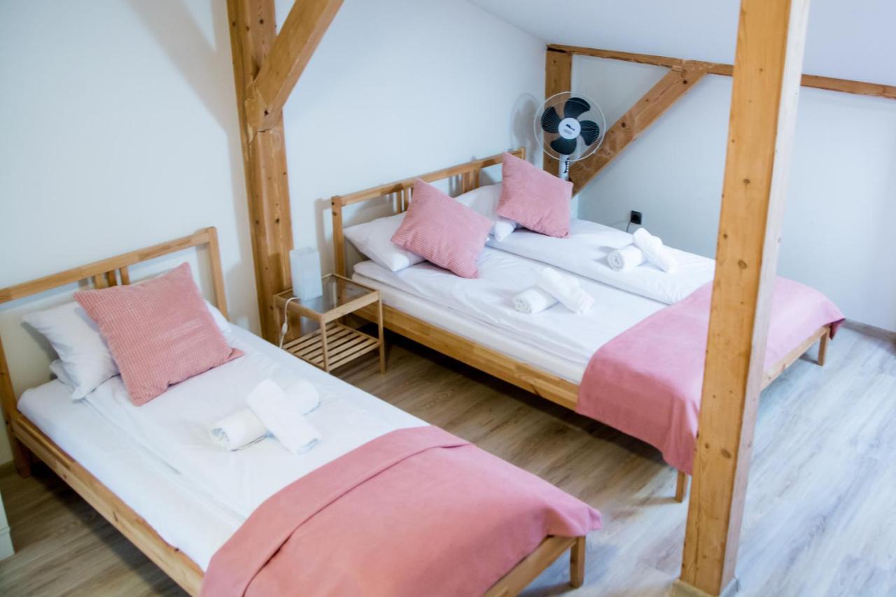 Harmony Hostel Затор Экстерьер фото