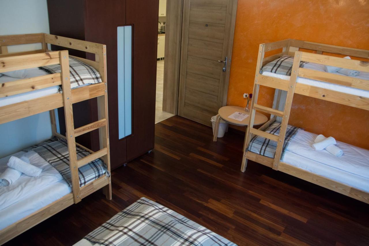 Harmony Hostel Затор Экстерьер фото